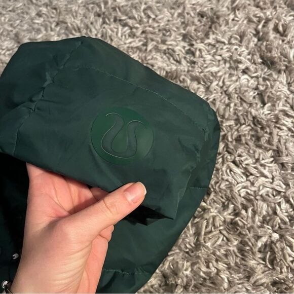 Lululemon wunder puff cropped jacket size 2 Everglades green - Picture 6 of 6